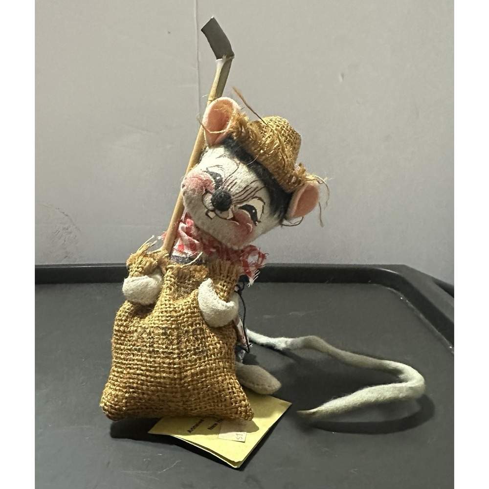 Farmer Mouse With Seeds Sack 1973 Annalee Mobilitee 7" Doll NWT